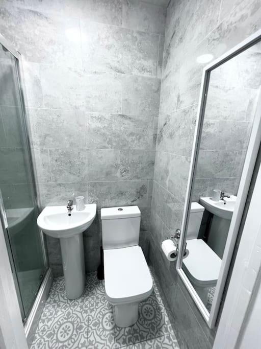 Modern Studio Near Nec With Free Parking - Prime Location Sheldon  Ngoại thất bức ảnh